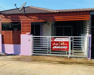 For Sale Townhouse 78 sqm in Si Maha Phot, Prachin Buri, Thailand