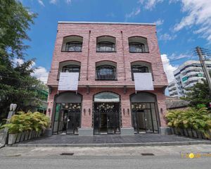 For Rent Retail Space 154 sqm in Mueang Chiang Mai, Chiang Mai, Thailand