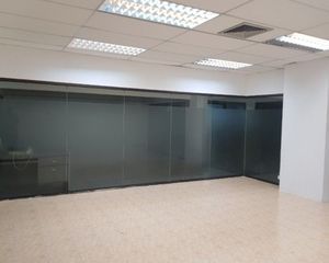 For Sale Office 30 sqm in Khlong Toei, Bangkok, Thailand