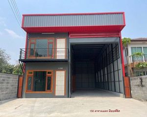 For Rent Warehouse 280 sqm in Lam Luk Ka, Pathum Thani, Thailand