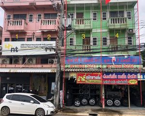 For Sale Retail Space 392 sqm in Taphan Hin, Phichit, Thailand