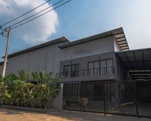 For Sale Warehouse 1,200 sqm in Krathum Baen, Samut Sakhon, Thailand