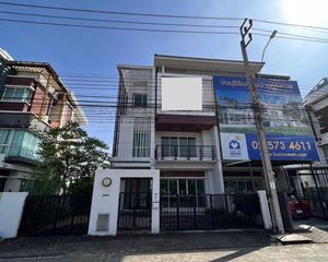 For Rent 6 Beds Office in Pak Kret, Nonthaburi, Thailand