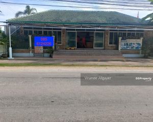 For Rent 3 Beds Office in Mueang Nakhon Ratchasima, Nakhon Ratchasima, Thailand