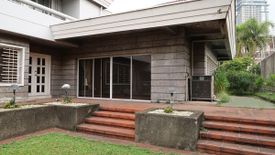 7 Bedroom House for rent in Wack-Wack Greenhills, Metro Manila near MRT-3 Santolan