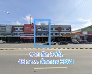 For Sale 3 Beds Retail Space in Don Chedi, Suphan Buri, Thailand