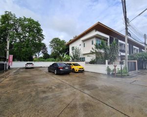 For Rent 3 Beds House in Ban Bueng, Chonburi, Thailand