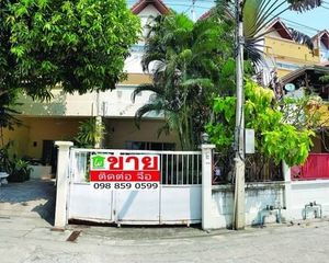 For Sale 5 Beds Townhouse in Hua Hin, Prachuap Khiri Khan, Thailand