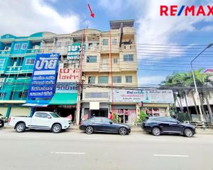 For Sale 2 Beds Retail Space in Sam Phran, Nakhon Pathom, Thailand