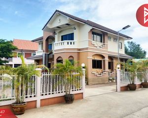 For Sale 5 Beds House in Mueang Phitsanulok, Phitsanulok, Thailand