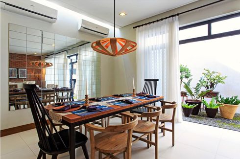 6 Bedroom Villa for sale in Guadalupe, Cebu