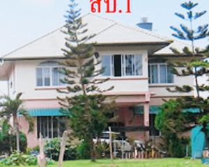 For Sale 5 Beds House in Mueang Lamphun, Lamphun, Thailand