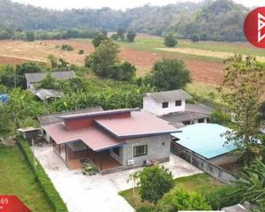 For Sale 2 Beds House in Mueang Lop Buri, Lopburi, Thailand