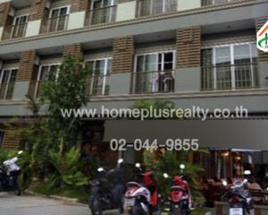 For Sale 95 Beds Apartment in Mueang Chiang Mai, Chiang Mai, Thailand