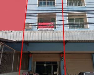 For Sale 4 Beds Retail Space in Damnoen Saduak, Ratchaburi, Thailand