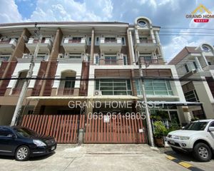 For Sale or Rent 3 Beds Townhouse in Bueng Kum, Bangkok, Thailand