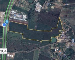For Sale Land 121,600 sqm in Si Maha Phot, Prachin Buri, Thailand