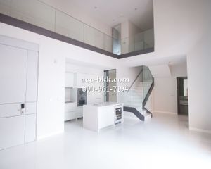 For Sale or Rent 3 Beds コンド in Khlong Toei, Bangkok, Thailand