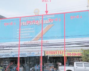 For Sale 3 Beds Retail Space in Mueang Yasothon, Yasothon, Thailand