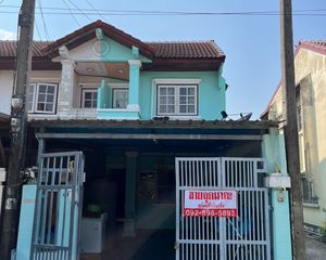 For Sale 2 Beds Townhouse in Sam Khok, Pathum Thani, Thailand