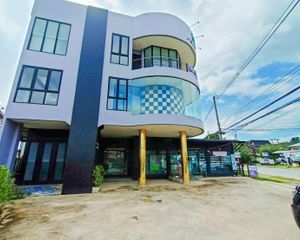 For Sale Office 220 sqm in Mueang Chiang Mai, Chiang Mai, Thailand
