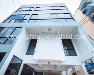 For Sale or Rent 2 Beds Office in Huai Khwang, Bangkok, Thailand