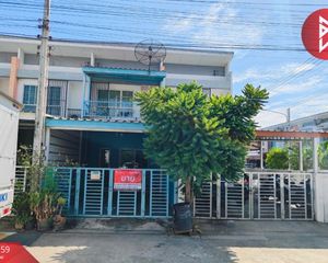For Sale 2 Beds Townhouse in Tha Takiap, Chachoengsao, Thailand