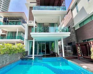 For Rent 3 Beds House in Mueang Chon Buri, Chonburi, Thailand