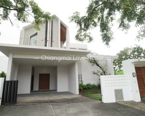 For Sale 5 Beds House in Mueang Chiang Mai, Chiang Mai, Thailand