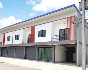 For Sale or Rent Retail Space 200 sqm in Khlong Luang, Pathum Thani, Thailand