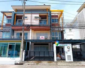 For Sale Retail Space in Pak Kret, Nonthaburi, Thailand