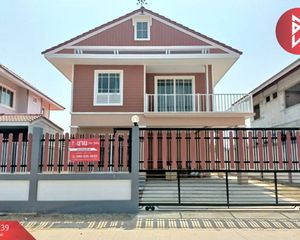 For Sale 4 Beds Townhouse in Mueang Ang Thong, Ang Thong, Thailand