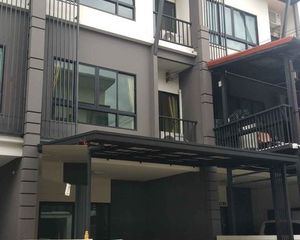 For Rent Townhouse in Lam Luk Ka, Pathum Thani, Thailand