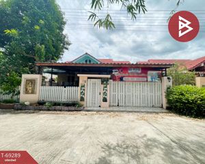 For Sale 3 Beds House in Mueang Ratchaburi, Ratchaburi, Thailand