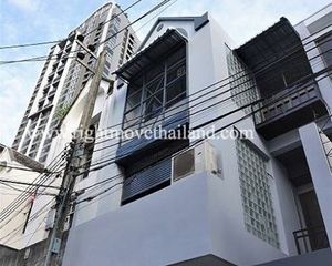 For Rent 6 Beds Retail Space in Khlong Toei, Bangkok, Thailand