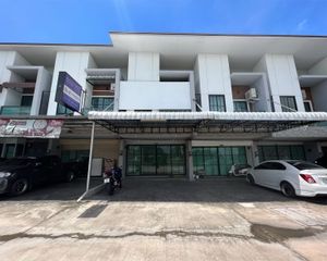 For Rent 2 Beds Townhouse in Si Racha, Chonburi, Thailand