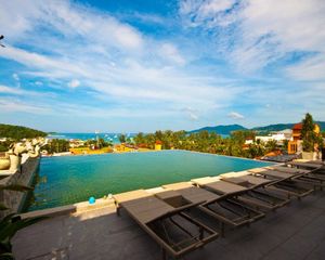 For Sale Hotel 1,600 sqm in Kathu, Phuket, Thailand
