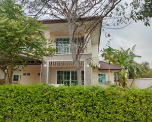 For Sale 4 Beds House in Mueang Nakhon Pathom, Nakhon Pathom, Thailand