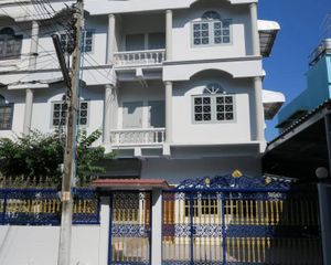 For Rent 9 Beds Townhouse in Bang Kruai, Nonthaburi, Thailand