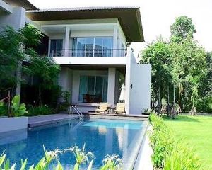 For Sale or Rent 6 Beds House in Pak Kret, Nonthaburi, Thailand