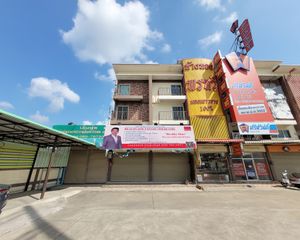 For Sale Retail Space 364 sqm in Krathum Baen, Samut Sakhon, Thailand