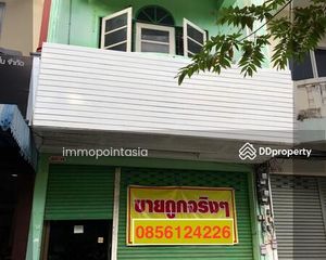 For Sale 3 Beds Townhouse in Mueang Nakhon Ratchasima, Nakhon Ratchasima, Thailand