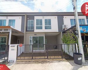 For Sale 3 Beds Townhouse in Nong Khae, Saraburi, Thailand