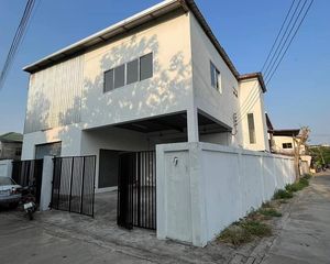 For Sale 3 Beds Warehouse in Mueang Chiang Mai, Chiang Mai, Thailand