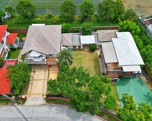 For Sale 6 Beds House in Pak Kret, Nonthaburi, Thailand