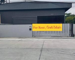 For Rent Warehouse 432 sqm in Saphan Sung, Bangkok, Thailand