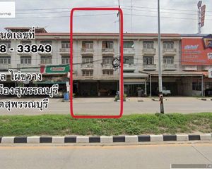 For Sale 3 Beds Retail Space in Mueang Suphanburi, Suphan Buri, Thailand