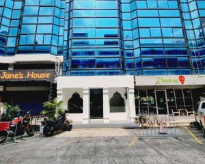 For Sale or Rent Retail Space in Mueang Chiang Mai, Chiang Mai, Thailand