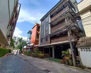 For Sale Office in Mueang Chiang Mai, Chiang Mai, Thailand