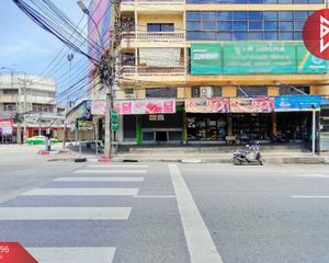 For Sale Retail Space 62 sqm in Mueang Samut Prakan, Samut Prakan, Thailand